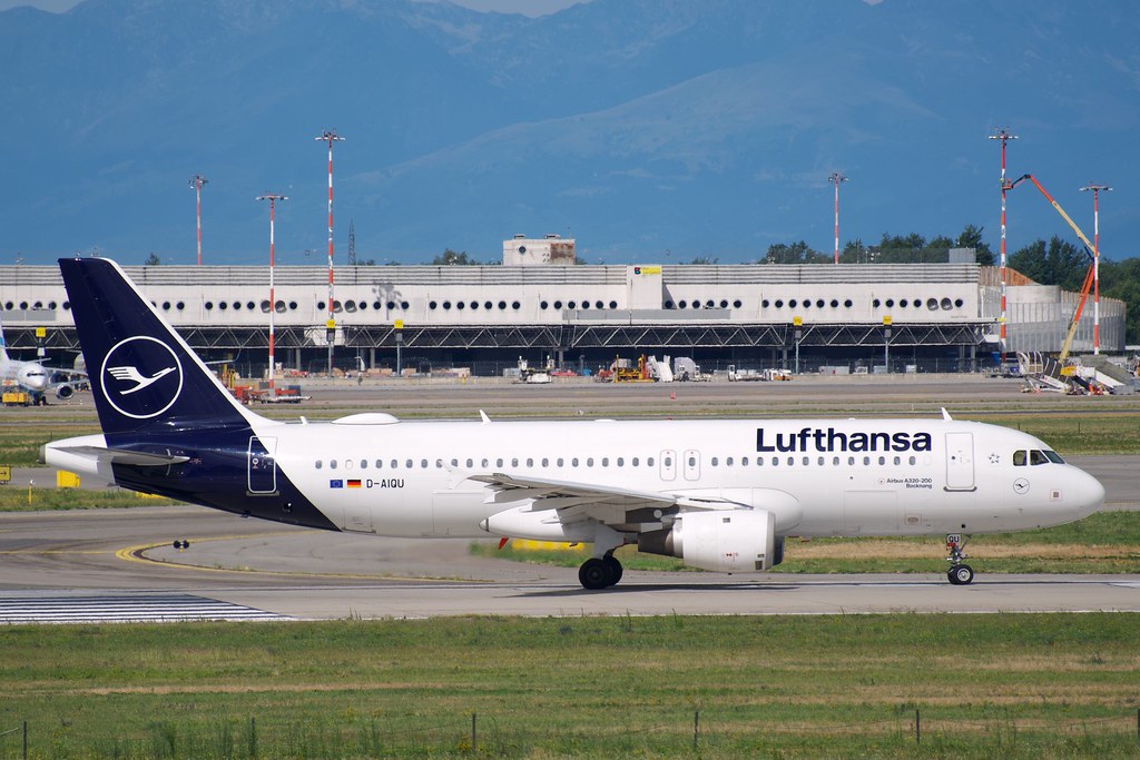 D-AIQU Airbus A320-211 1365  cfm56-5A5 Backnang Lufthansa 2000  @ Milano Malpensa MXP 07 2025 © Piti Spotter Club Verona