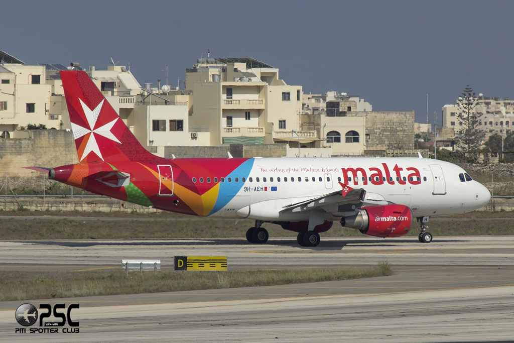 9H-AEH A319-112 2122 Air Malta @ Malta Airport 09.2014 © Piti Spotter Club Verona