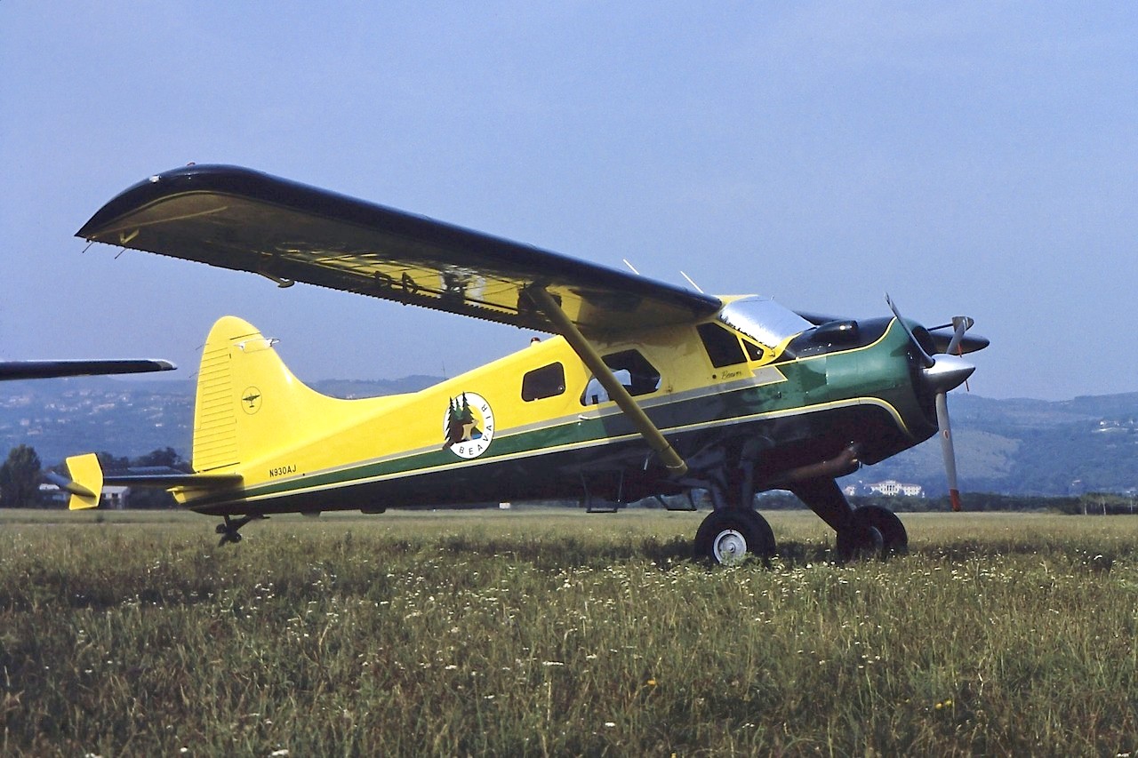 N930AJ 1958 DEHAVILLAND DHC 2  @ Aeroporto Verona Boscomantico © Piti Spotter Club Verona