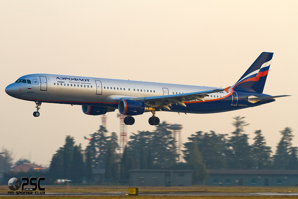 Airbus A321 - MSN 4461 - VQ-BHK  @ Aeroporto di Verona © Piti Spotter Club Verona