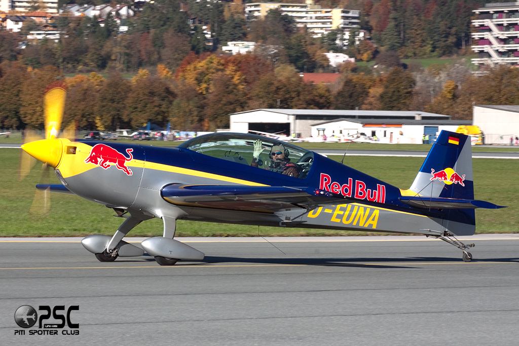 D-EUNA Extra EA-300/L E300 1251 @ Innsbruck Airport 26.10.2013 © Piti Spotter Club Verona