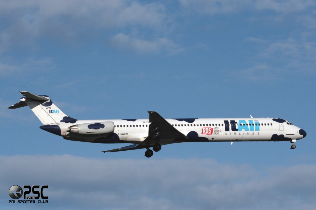 I-DAWW MD-82 49212/1233 Itali Airlines