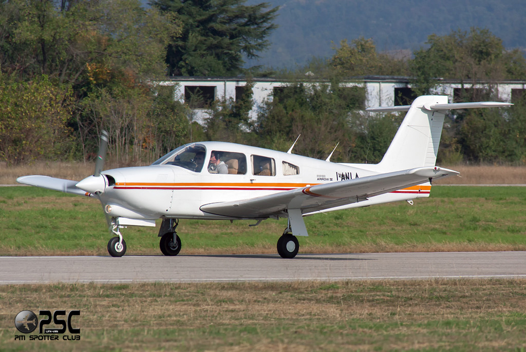 I-ANLA - Piper PA-28R Arrow / RT Turbo Arrow