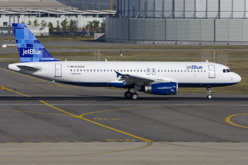 F-WWDU A320-232 3659 Airbus Industrie @ Toulouse Airport 10.2008 © Piti Spotter Club Verona