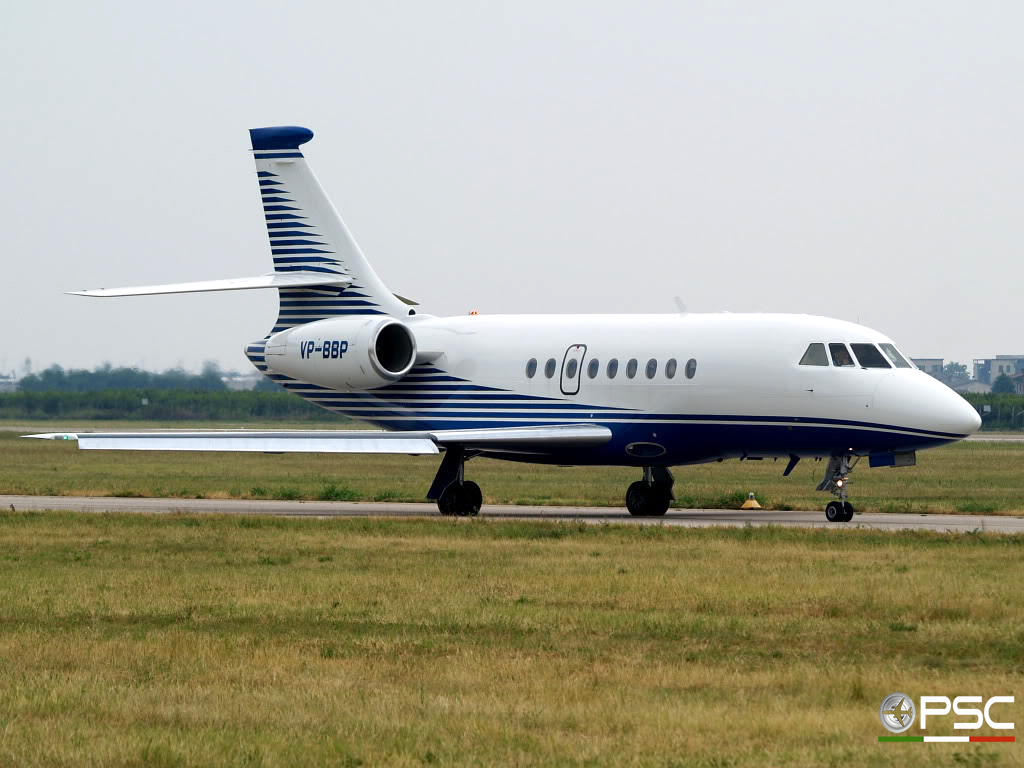 VP-BBP Falcon 2000 160 Albinati Aeronautics SA  @ Aeroporto di Verona 26.07.2009  © Piti Spotter Club Verona