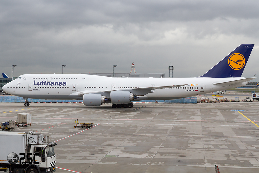 D-ABYP B747-830 37839/1500 Lufthansa @ Frankfurt Airport  22.10.2014 © Piti Spotter Club Verona