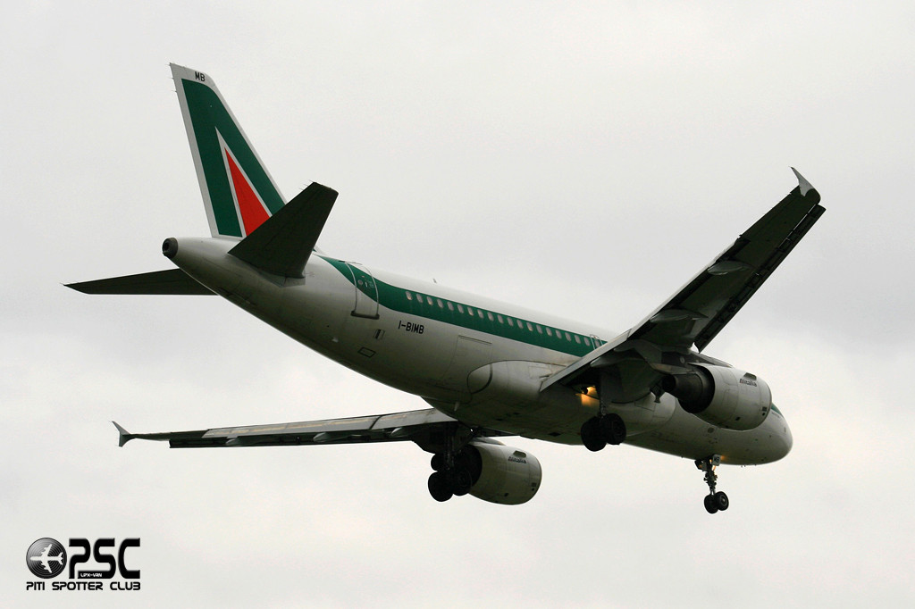 Airbus A319 - MSN 2033 - I-BIMB @ Aeroporto di Verona © Piti Spotter Club Verona