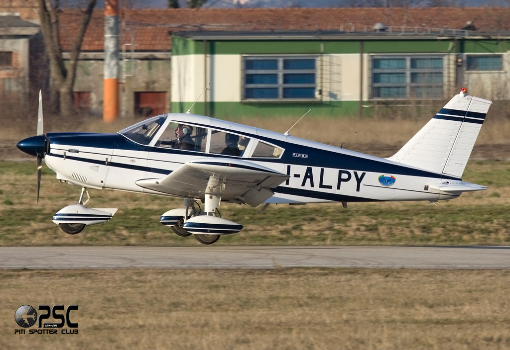 I-ALPY Piper PA-28-180 Cherokee P28A 28-5843
