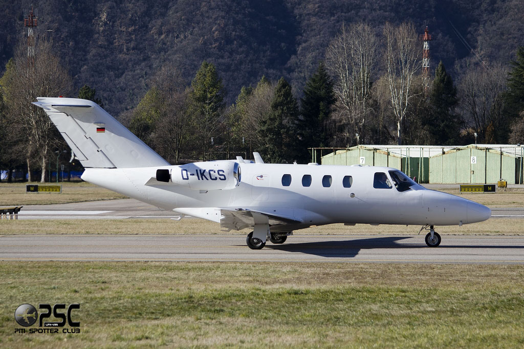 D-IKCS  Ce525  525-0396  PVStrom GmbH & Co KG  @ Aeroporto di Bolzano © Piti Spotter Club Verona