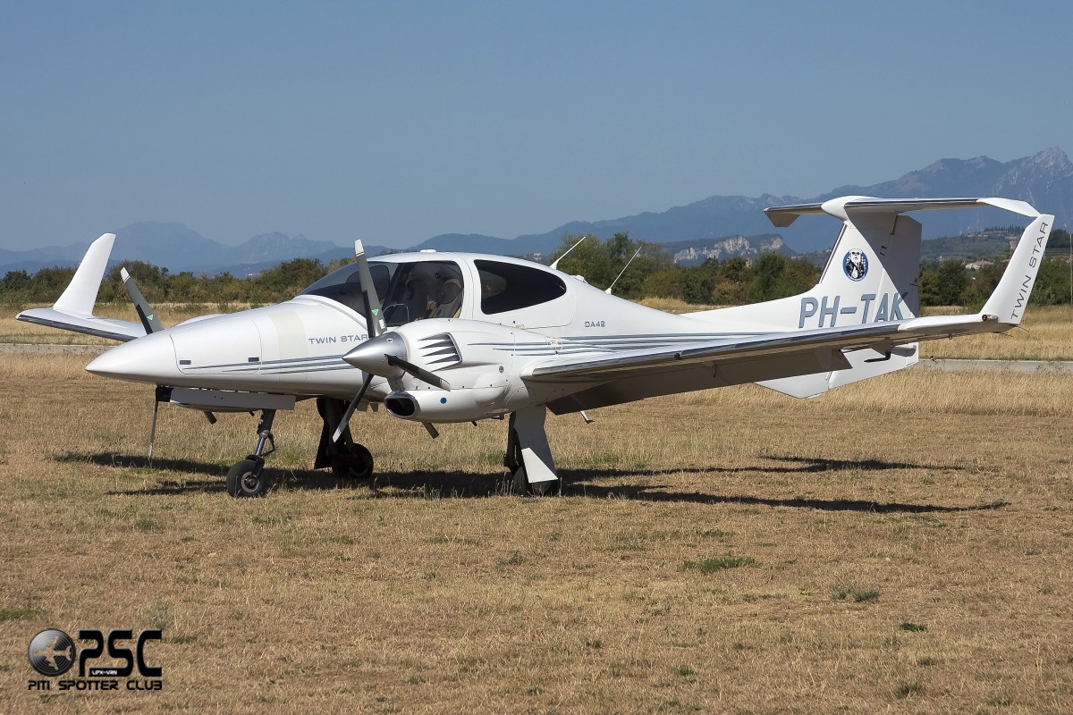 PH-TAK Diamond Aircraft Industries DA-42 Twin Star DA42 42.190