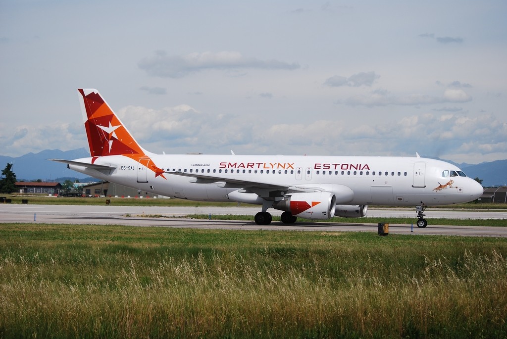 ES-SAL A320-214 566 SmartLynx Estonia