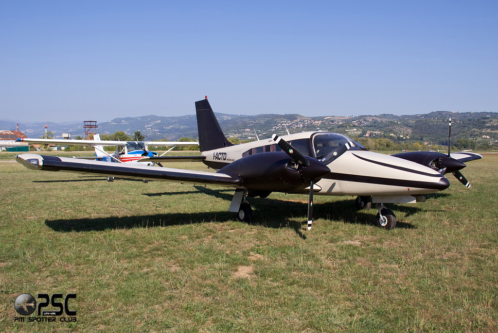 I-ACTD Piper PA-34-220T Seneca III PA34 34-8233174