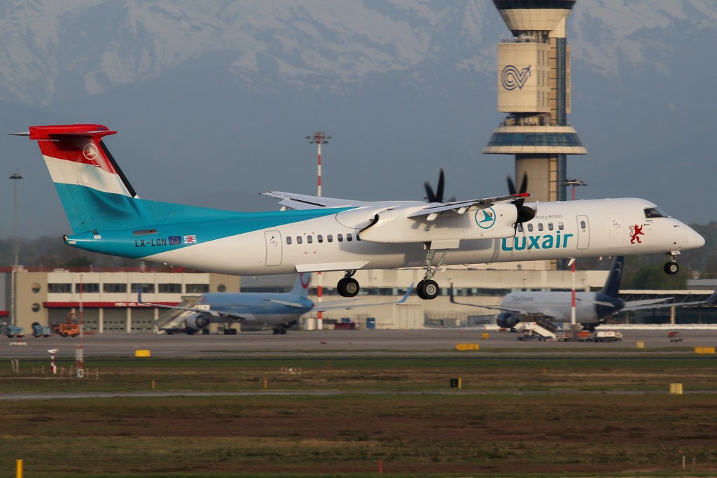 LX-LGN DHC-8-402 4426 Luxair @ Milano Malpensa Airport 14.04.2015 © Piti Spotter Club Verona