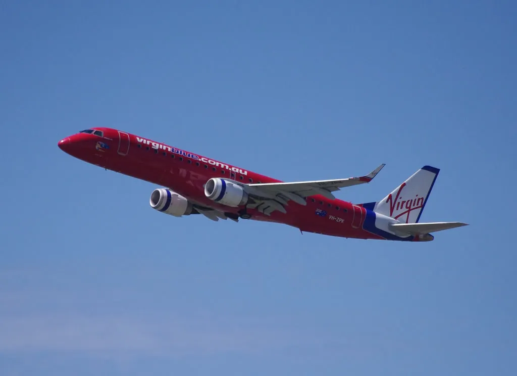 VH-ZPK Embraer ERJ 190 AR 19000218  CF34-10E6  Virgin Blue Australia 2008 @ Sydney SYD 03 2012 © Piti Spotter Club Verona