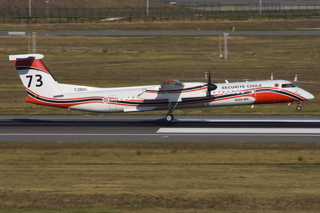 F-ZBMC DHC-8-402MR 4040 Sécurité Civile @ Toulouse Airport 10.2008 © Piti Spotter Club Verona