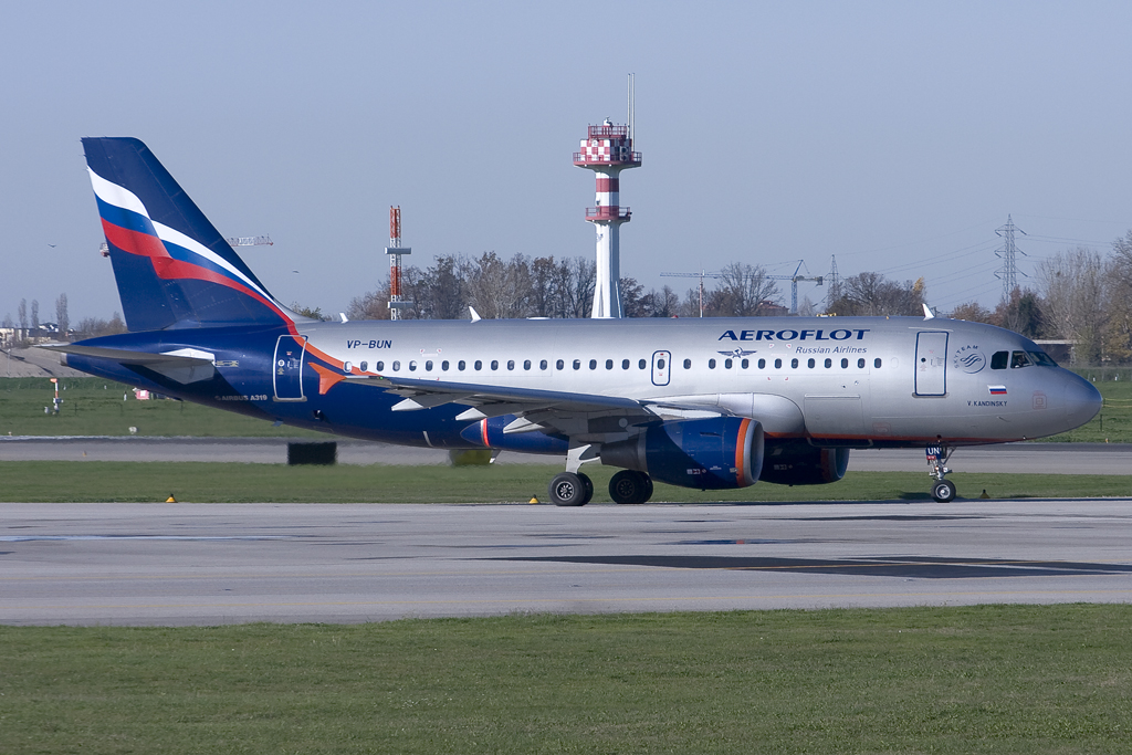 VP-BUN A319-111 3298 Aeroflot @ Bologna Airport 03.12.2012 © Piti Spotter Club Verona