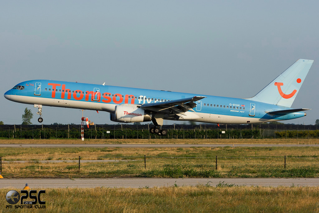 Boeing 757 - MSN 26267 - G-BYAK @ Aeroporto di Verona © Piti Spotter Club Verona