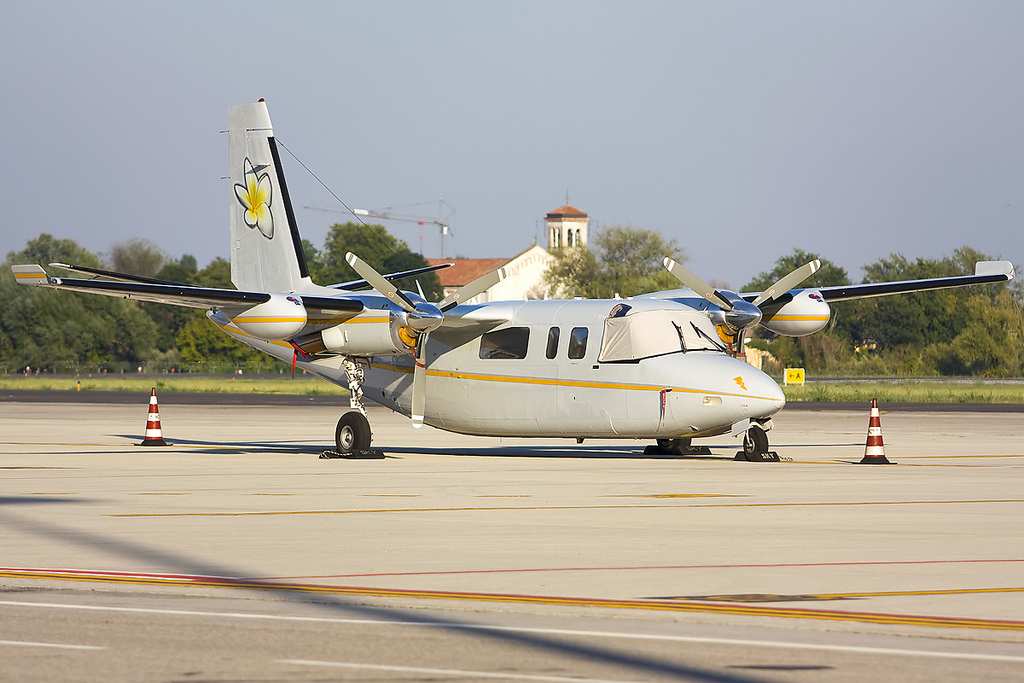 OO-GOA RC690A 11173 Aerodata Aerial Surveys bvba @ Treviso Airport 20.08.2012 © Piti Spotter Club Verona