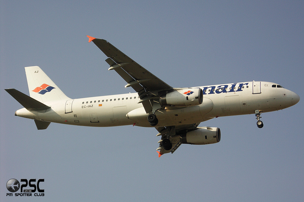 EC-IAZ A320-232 1631 Spanair