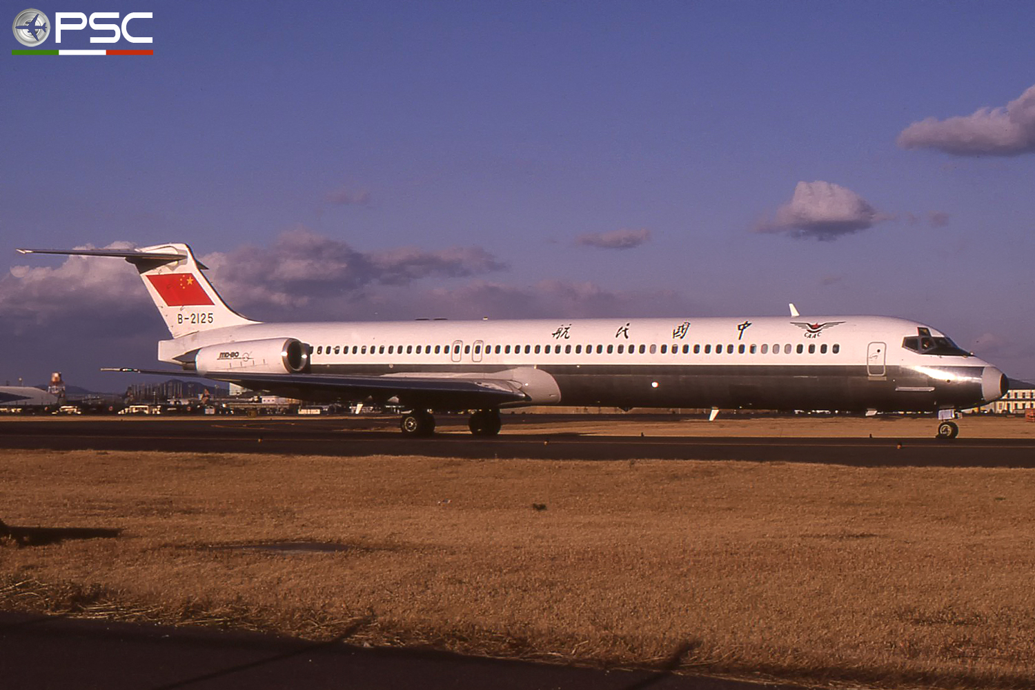 B-2125  MD-82  49509/1482/10  China Eastern Airlines   courtesy of Marco Ceschi - Piti Spotter Club Verona