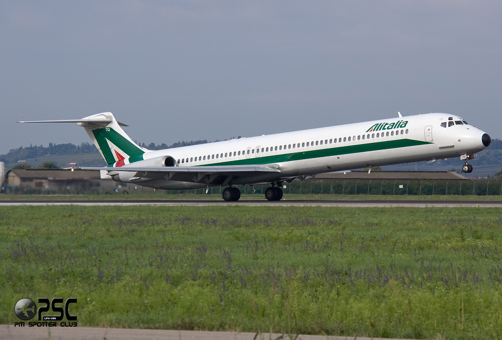 McDonnell Douglas MD-80/90 - MSN 53233 - I-DATQ @ Aeroporto di Verona © Piti Spotter Club Verona