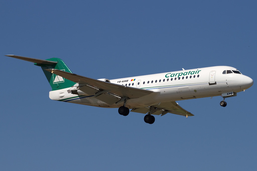 YR-KMB Fokker 70 11565 Carpatair