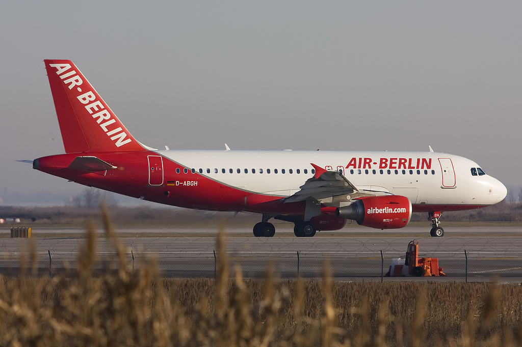 D-ABGH A319-112 3245 Air Berlin @ Venice Airport 11.01.2012 © Piti Spotter Club Verona