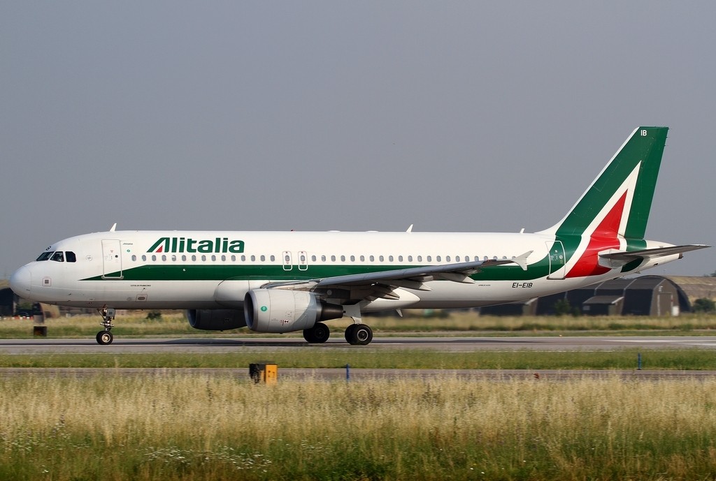 Airbus A320 - MSN 4249 - EI-EIB  @ Aeroporto di Verona © Piti Spotter Club Verona