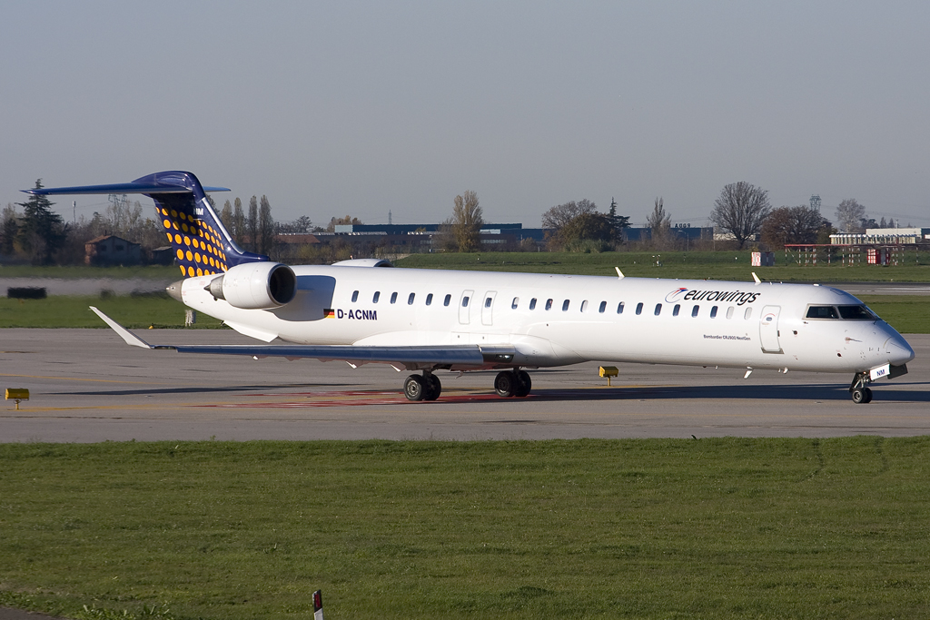 D-ACNM CRJ900LR 15253 Eurowings @ Bologna Airport 03.12.2012 © Piti Spotter Club Verona