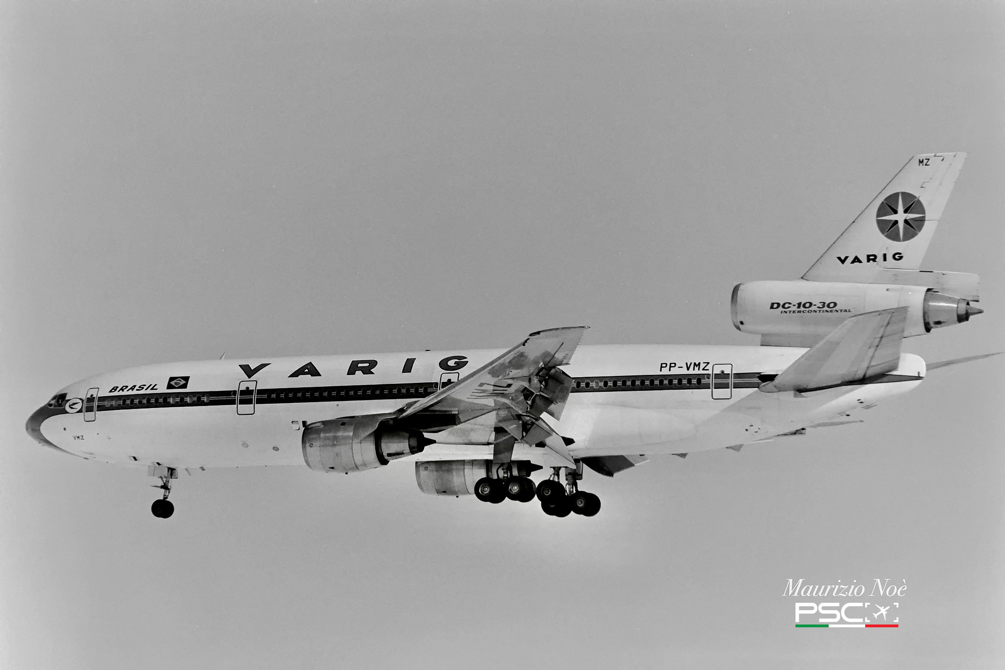 PP-VMT Douglas DC-10-30 46999 289 CF6-50C2  VARIG 1979 © collezione Maurizio Noè p.g.c. - Piti Spotter Club Verona