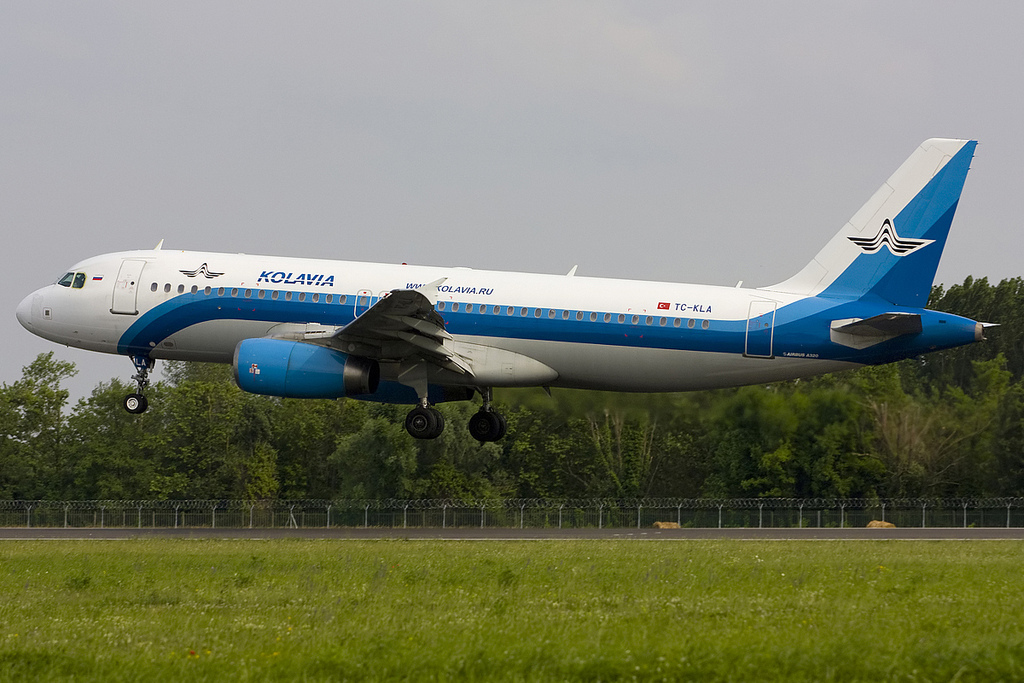 TC-KLA A320-232 2029 Kolavia @ Treviso Airport 09.06.2012 © Piti Spotter Club Verona