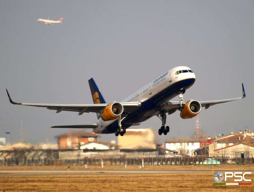 TF-FIO B757-208 29436/859 Icelandair @ Aeroporto di Verona 01.03.2008  © Piti Spotter Club Verona