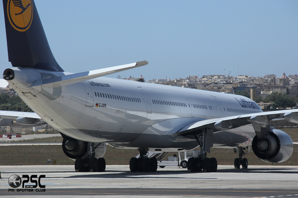 D-AIHK A340-642 580 Lufthansa @ Malta Airport 09.2014 © Piti Spotter Club Verona