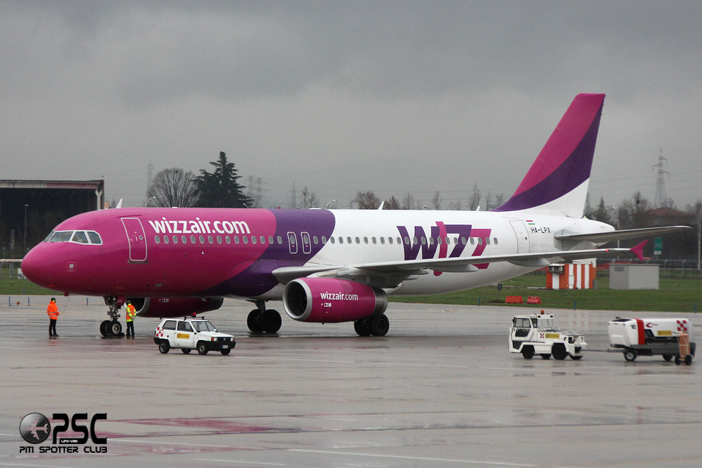 Airbus A320 - MSN 3968 - HA-LPX  @ Aeroporto di Verona © Piti Spotter Club Verona