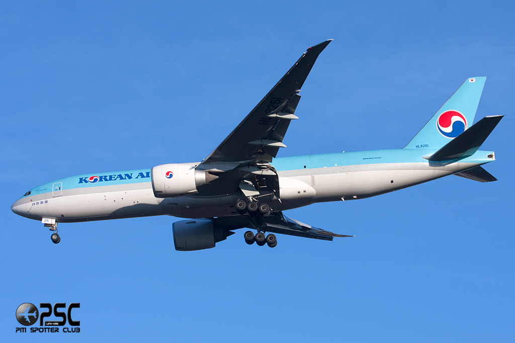 HL8251 B777-FB5 37639/989 Korean Air @ Milano Malpensa Airport 27.12.2013 © Piti Spotter Club Verona