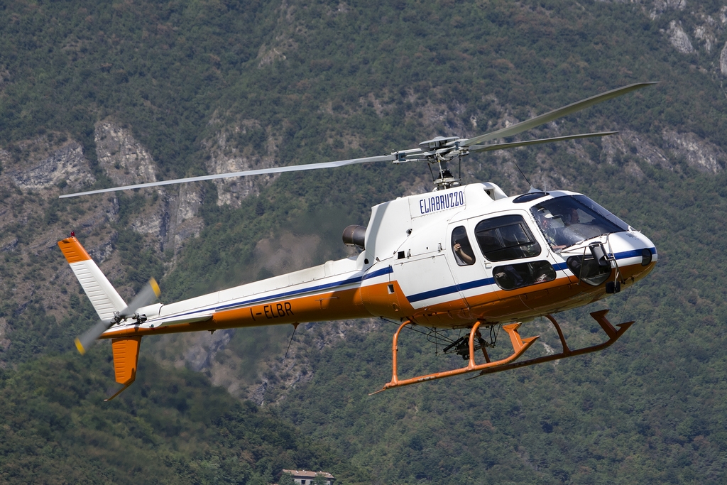 I-ELBR - Untitled Eurocopter AS-350B-2 Ecureuil @ Aeroporto di Trento © Piti Spotter Club Verona