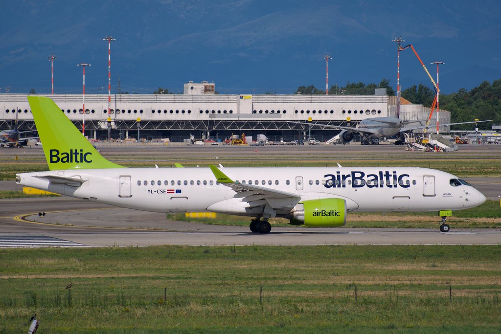 YL-CSE Bombardier CS300 55007  PW1521G-3 Kuldīga airBaltic 2017  @ Milano Malpensa MXP 07 2025 © Piti Spotter Club Verona