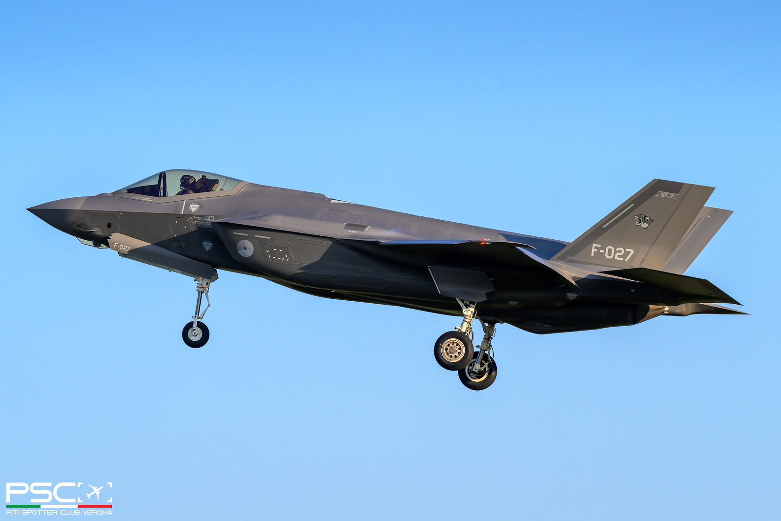 F-027  F-35A AN-27 313sq @ Leeuwarden Air Base 04 2025 © Piti Spotter Club Verona