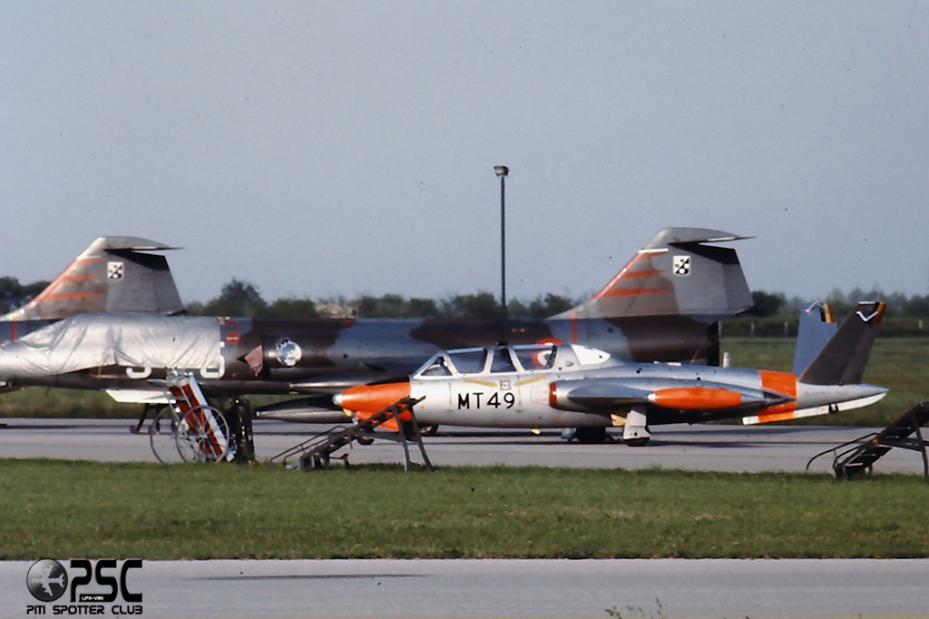 MT49   CM170  222 @ Aeroporto di Verona   © Piti Spotter Club Verona