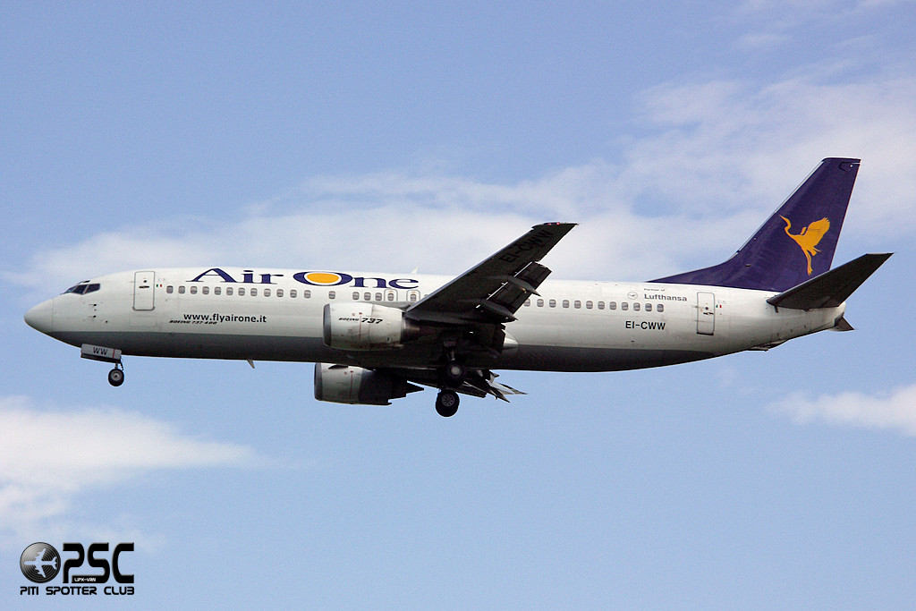 EI-CWW B737-4Y0 24906/2009 Air One