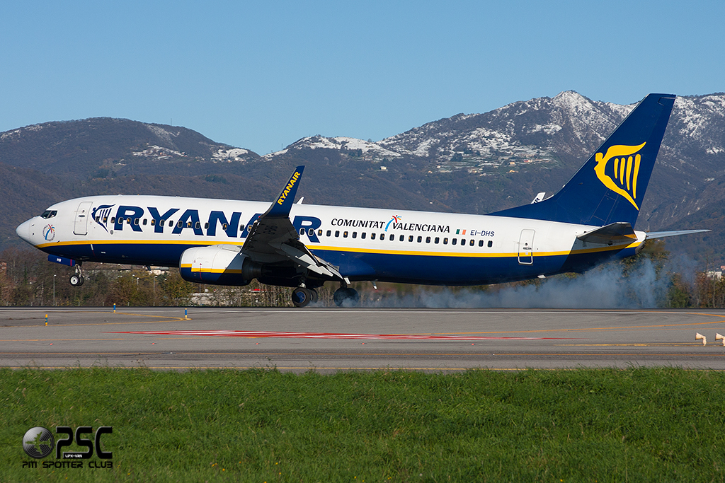 EI-DHS B737-8AS 33580/1807 Ryanair @ Bergamo Airport 25.11.2013 © Piti Spotter Club Verona