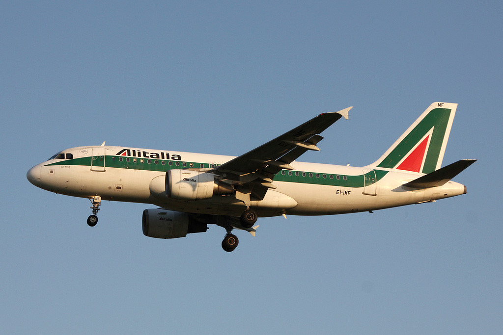 Airbus A319 - MSN 2083 - EI-IMF  @ Aeroporto di Verona © Piti Spotter Club Verona