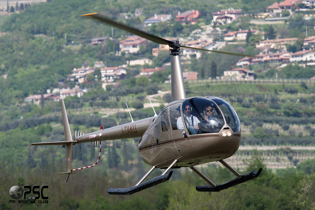 I-TAKU Robinson Helicopter Co R44 Clipper R44 11595