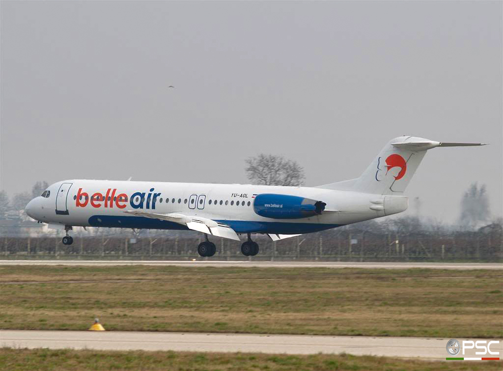 YU-AOL Fokker 100 11268 Belle Air @ Aeroporto di Verona 24.02.2007  © Piti Spotter Club Verona