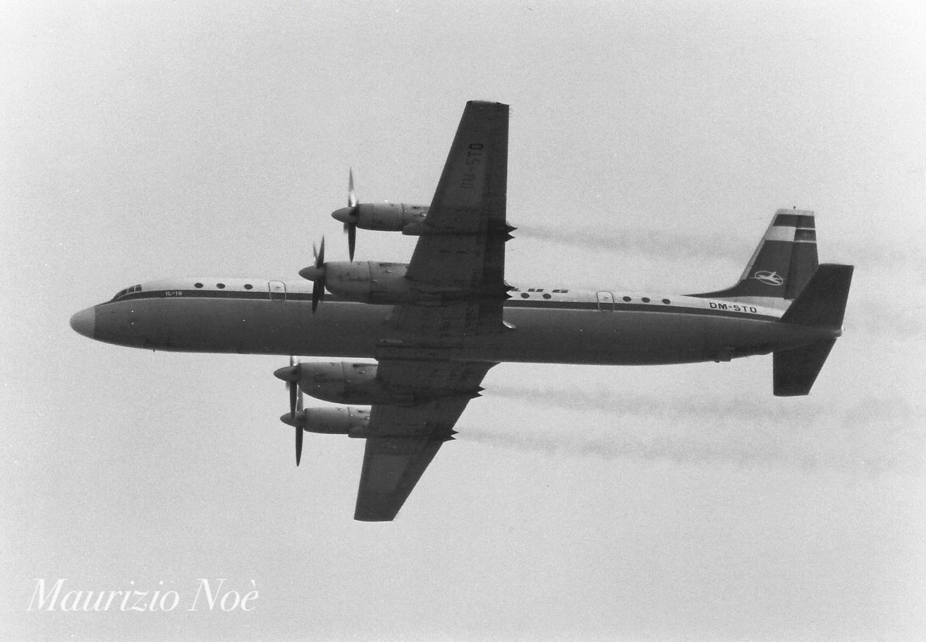 DM-STO Ilyushin IL-18D 188010904 109-04 AI-20M  Aero Caribbean 1968 © collezione Maurizio Noè p.g.c. - Piti Spotter Club Verona