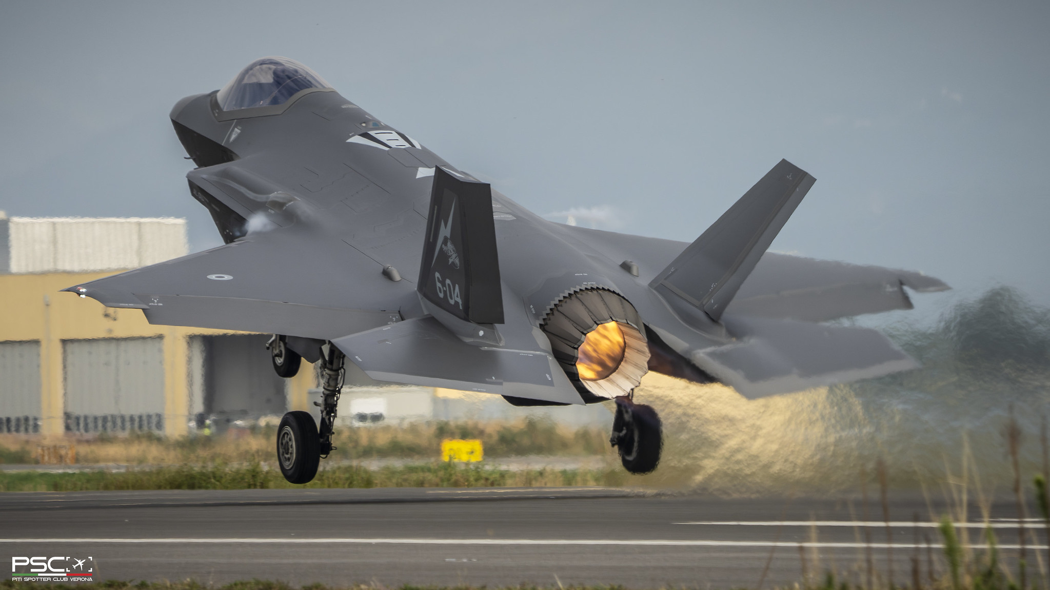 AL-19; F-35A MM7369 - 6-04