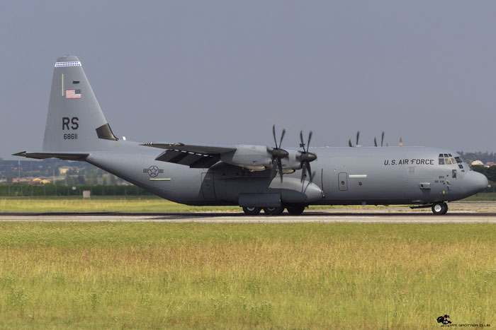 06-8611  RS  C-130J-30  382-5619  37th AS  © Piti Spotter Club Verona