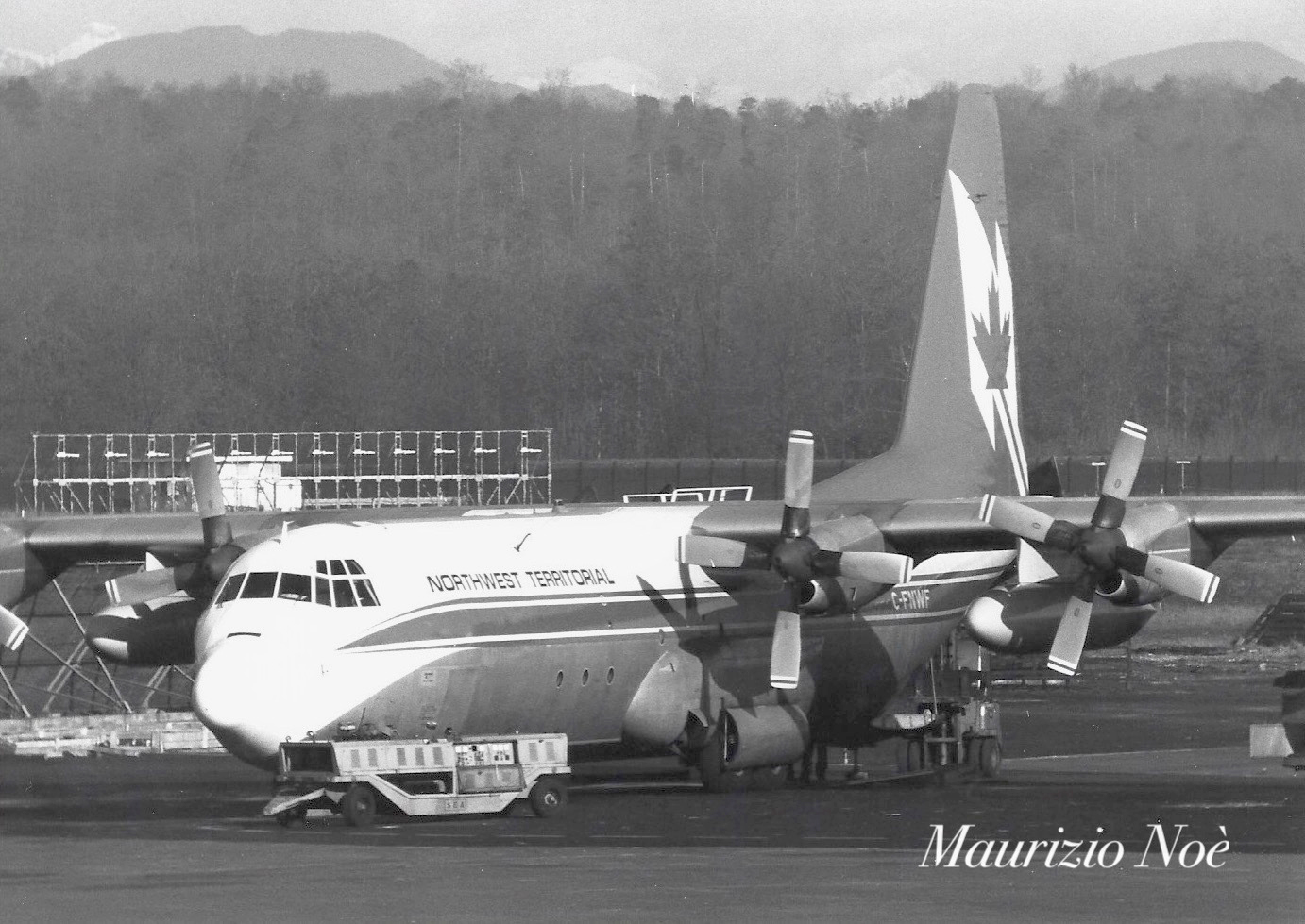 C-FNWF Lockheed L-100-30 Hercules 4562  AL501-D22A  Northwest Territorial 1974 © collezione Maurizio Noè p.g.c. - Piti Spotter Club Verona
