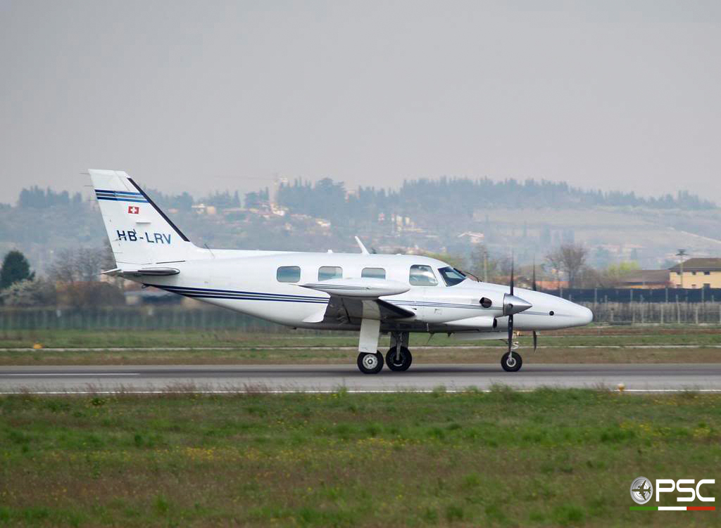 HB-LRV PA-31T 31T-7820017 Thomke AG @ Aeroporto di Verona 24.03.2007  © Piti Spotter Club Verona