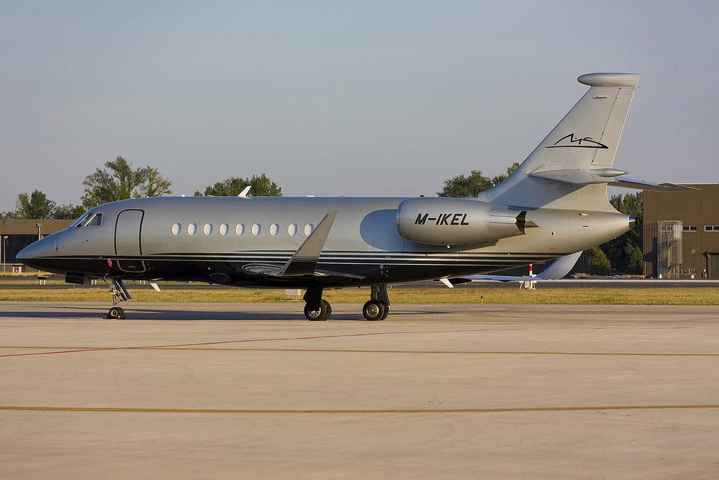 M-IKEL Falcon 2000LX 216 Michael Schumacher @ Treviso Airport 03.08.2012 © Piti Spotter Club Verona